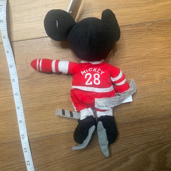 NWT The Disney Store Hockey Mickey Mouse Beanbag Toy - Picture 6 of 11